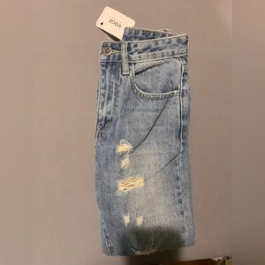 Voge distressed pants